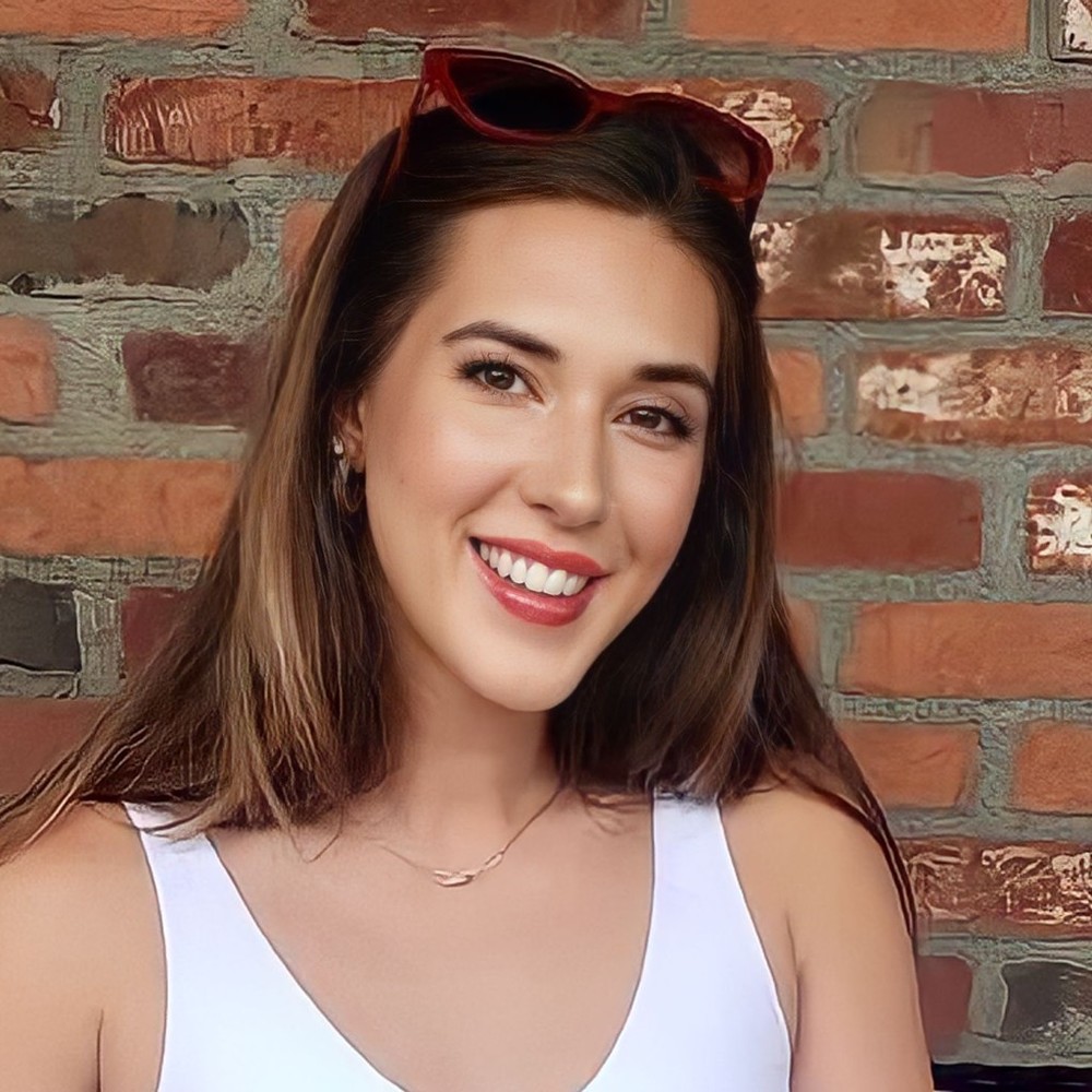 Meet your Posher, Courtney